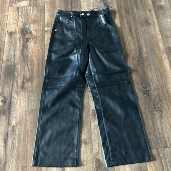 NWT Blank NYC The Baxter Faux Leather Pants Black Size 26 - Picture 5 of 12
